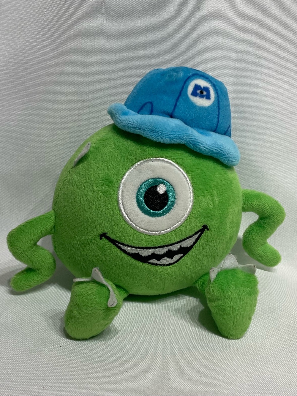 6” Monsters Inc Mike Wazowski Buckle Down Dog Plush Toy Squeaky Great Condition